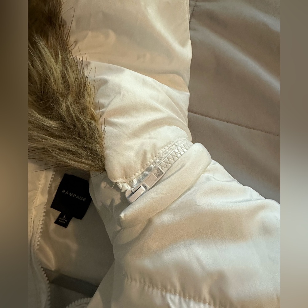 Women’s Rampage jacket - Picture 5 of 6